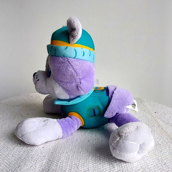 15" Sky & 8" Everest Paw Patrol Plush Toys - Picture 9 of 11